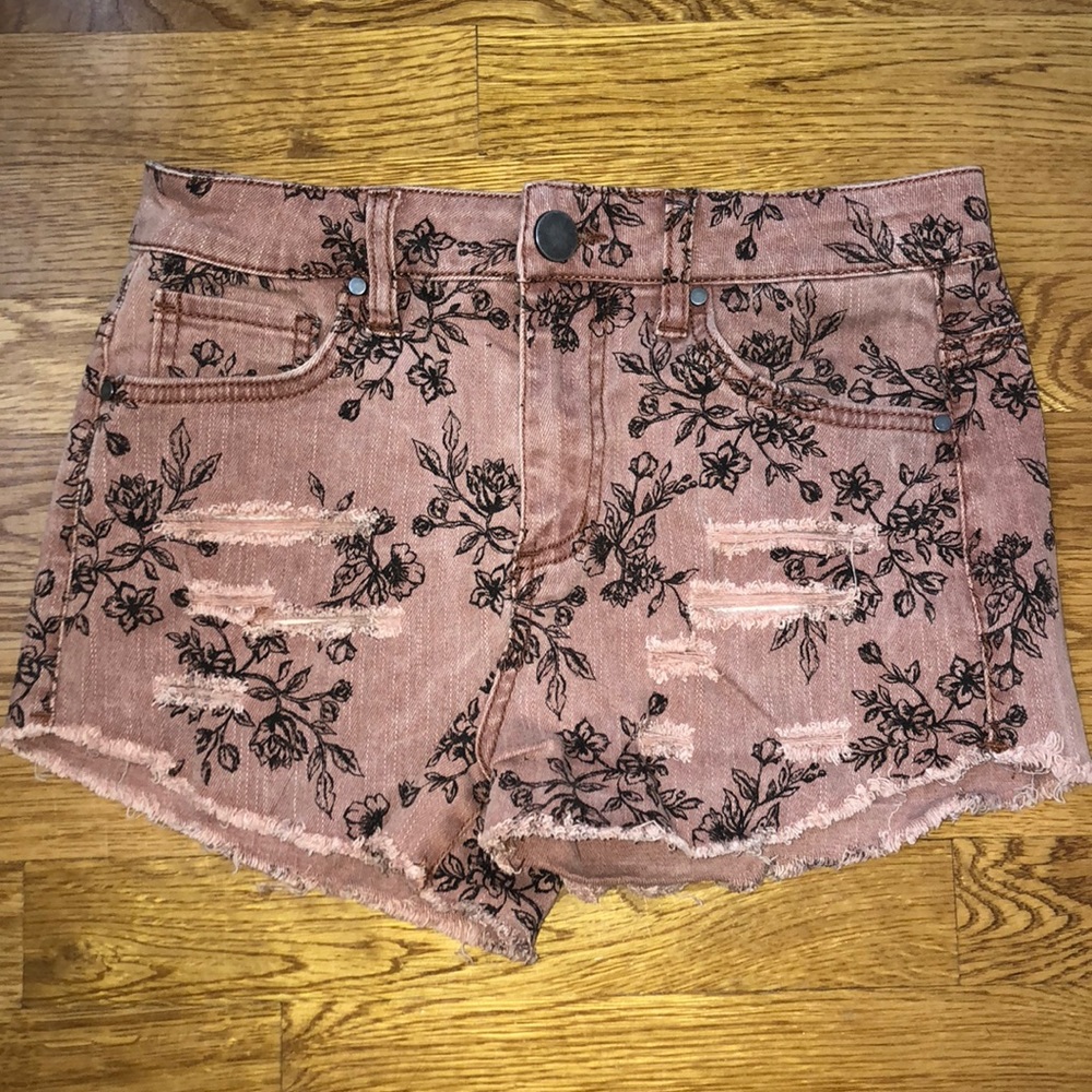 Printed / Distressed High Waisted Shorts